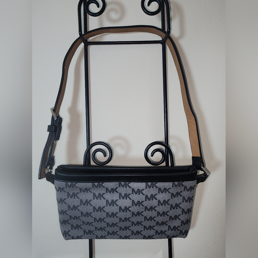 Michael Kors Belt Bag Gray Black Leather Signature MK Purse Travel Small